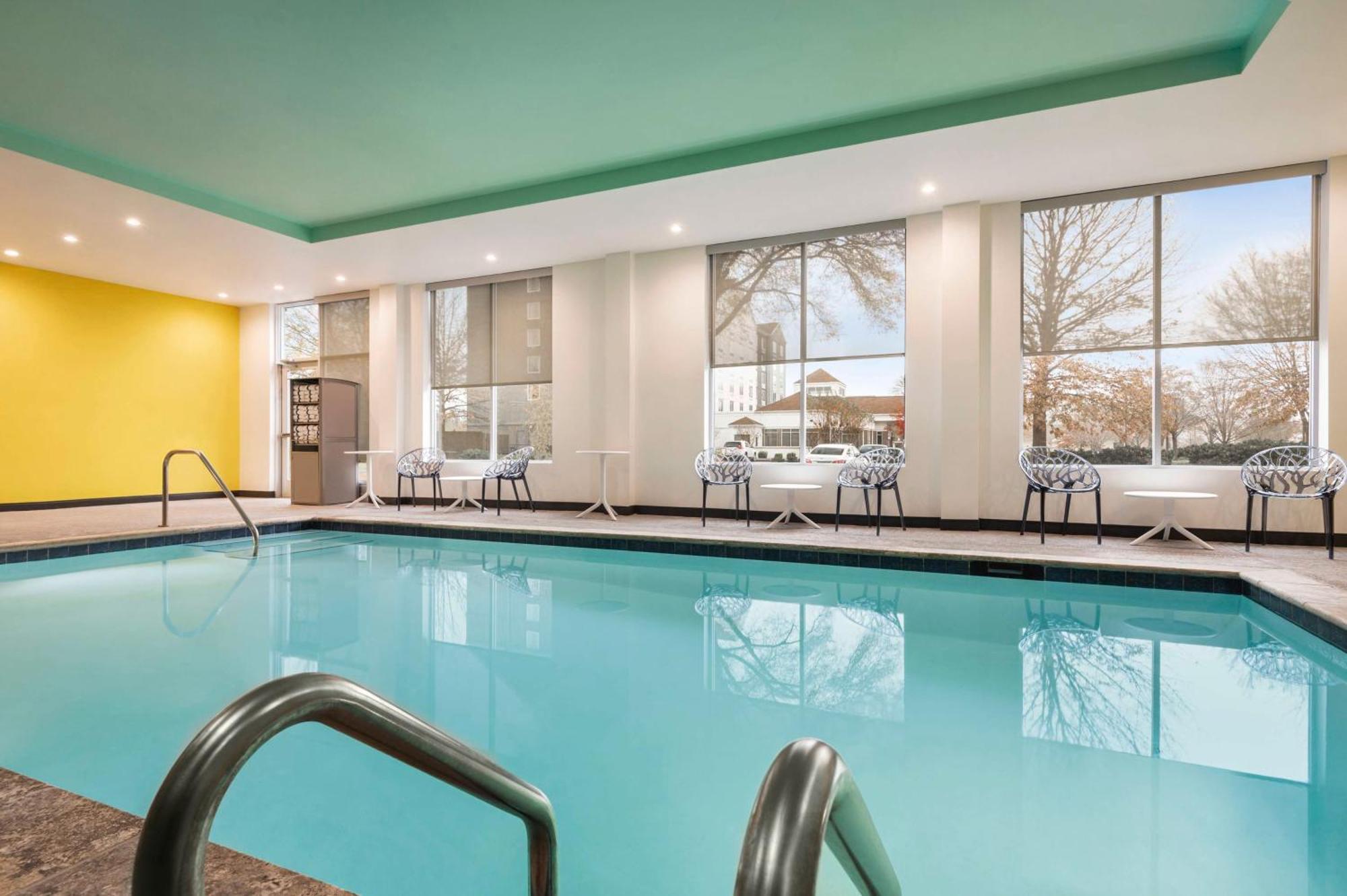 Tru By Hilton Greenville Woodruff Road, Sc Dış mekan fotoğraf